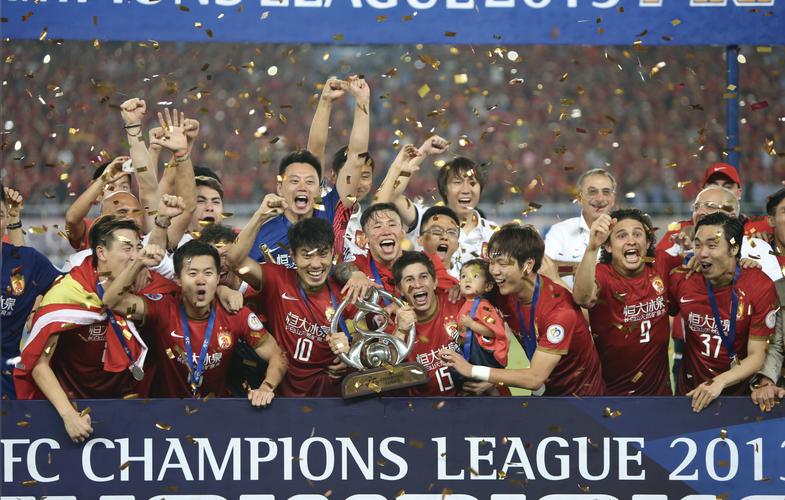 giá đèn pin siêu sáng của nhật